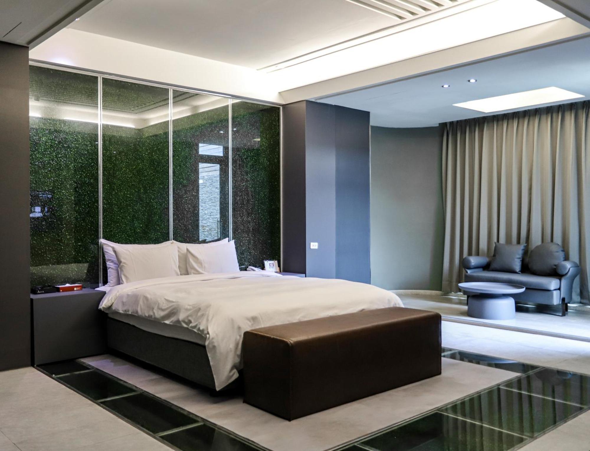 All-Ur Boutique Motel-Ping Tung Branch Pingtung Εξωτερικό φωτογραφία