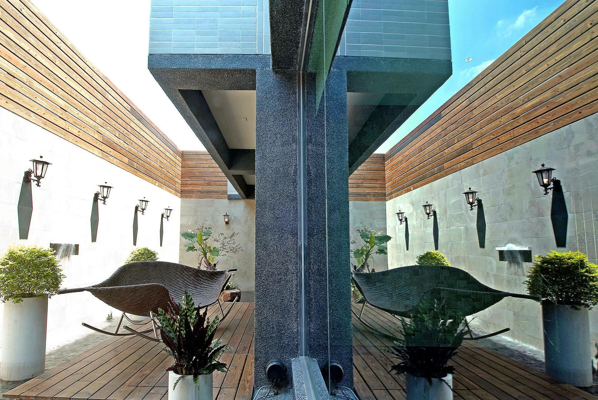All-Ur Boutique Motel-Ping Tung Branch Pingtung Εξωτερικό φωτογραφία
